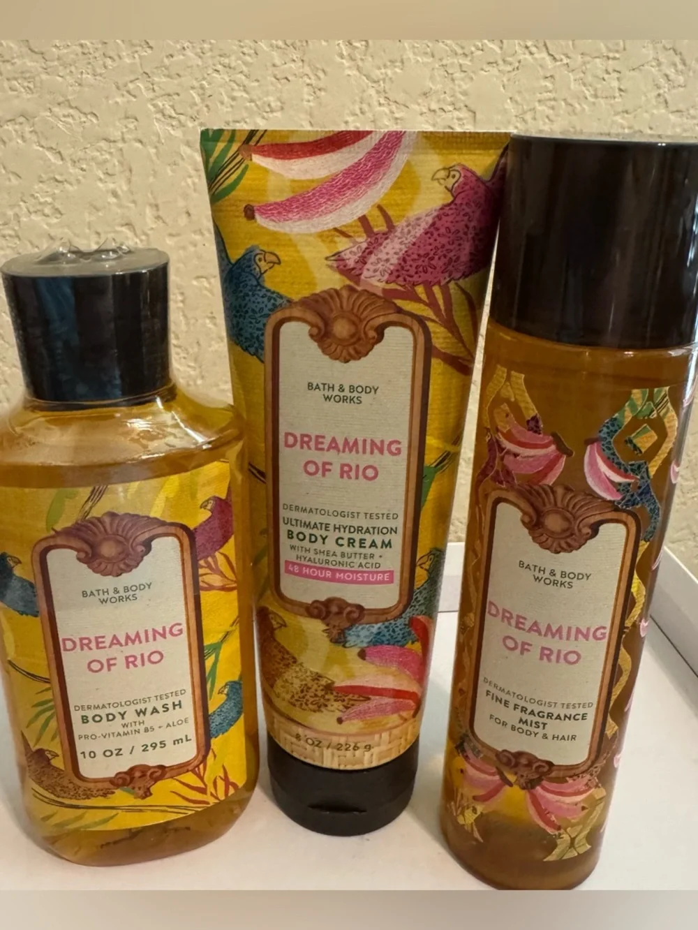 NWT Bath & Body Works 3pc Dreaming of Rio Set - Picture 3 of 11